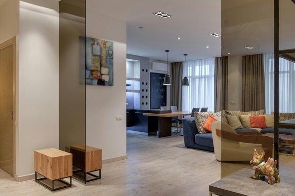 How can landlords in the UK effectively handle tenant disputes and evictions?